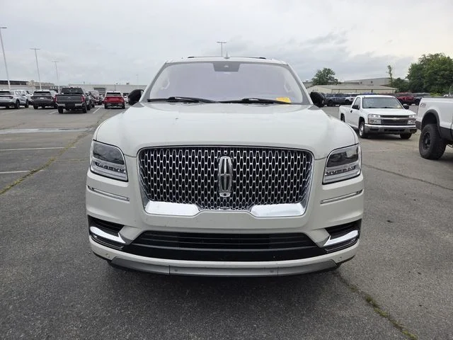 Used 2019 White Lincoln Reserve image 2