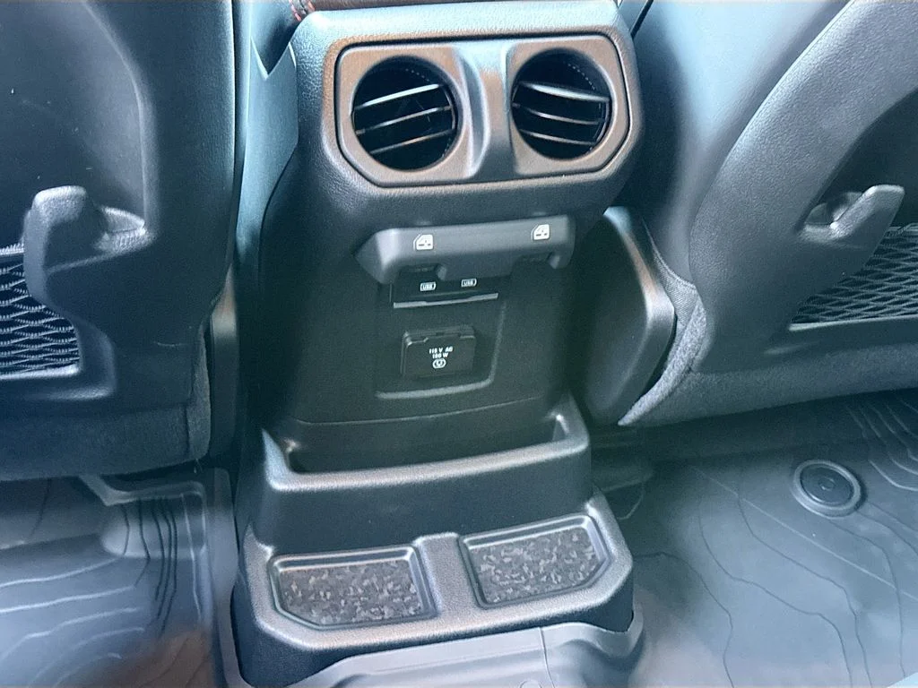 New 2026 Reign Jeep Rubicon X image 29