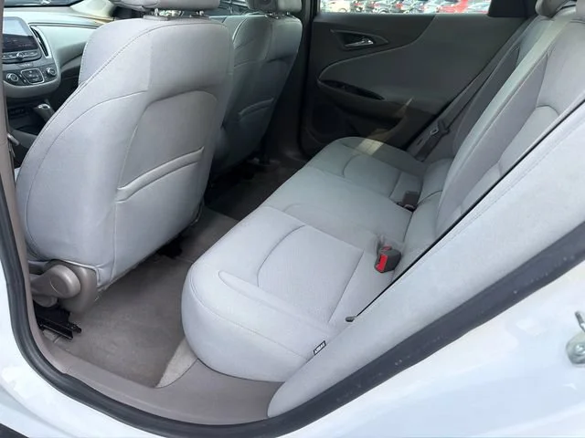 Used 2020 SUMMIT WHITE Chevrolet LS image 20