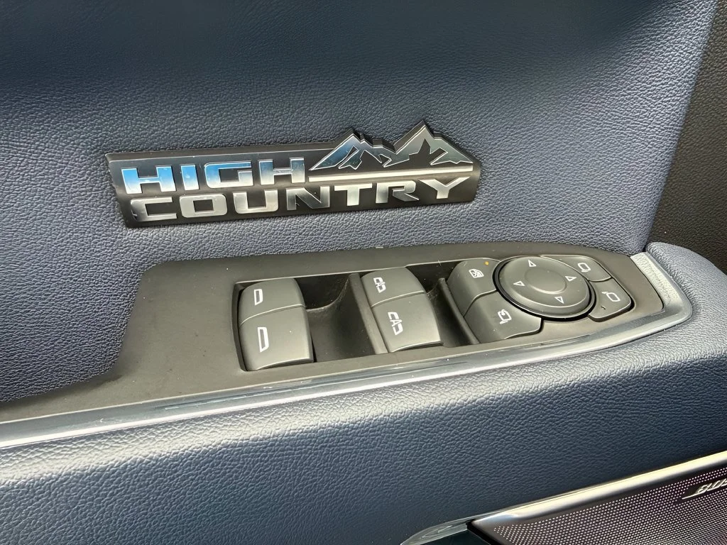 Used 2023 NORTHSKY BLUE METALLIC Chevrolet High Country image 29