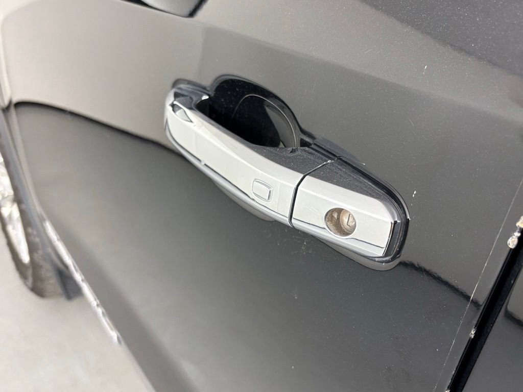 Used 2023 Black GMC Denali image 11