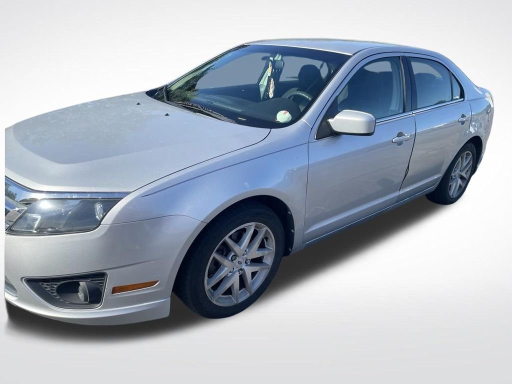 Used 2010 Silver Ford SE image 7