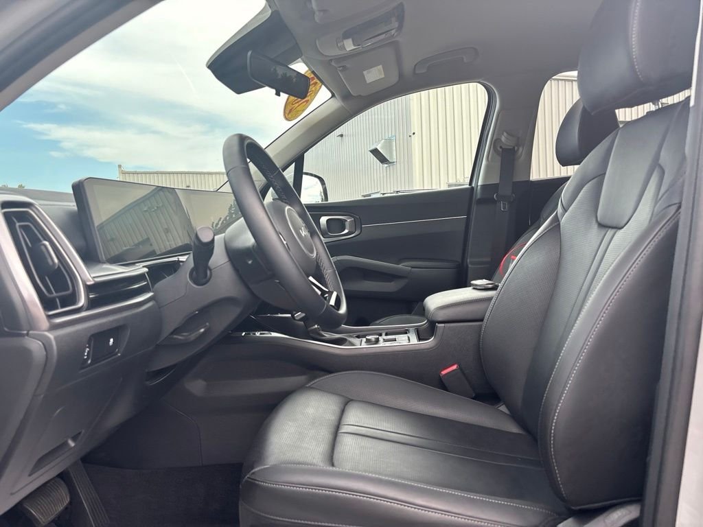 New 2025 Gray Kia S image 11