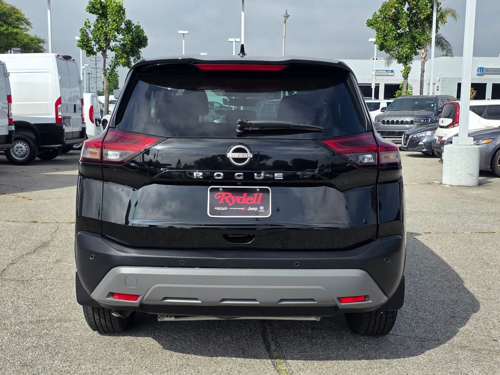 Used 2023 Black Nissan SV image 7