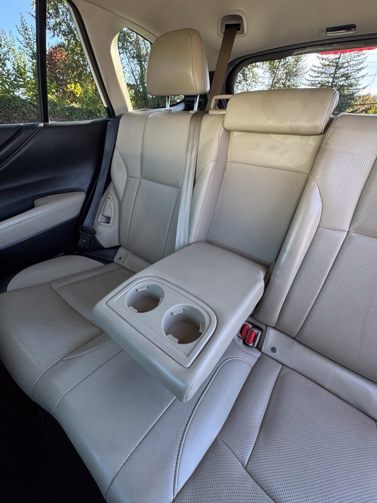 Used 2021 Crystal White Pearl Subaru Limited image 25
