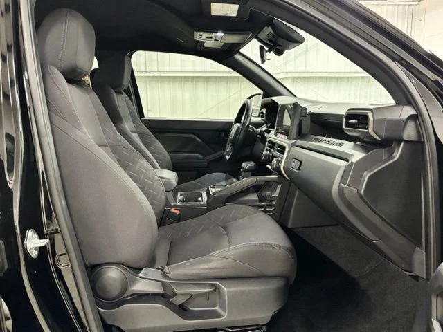 Used 2025 BLACK Toyota  image 22