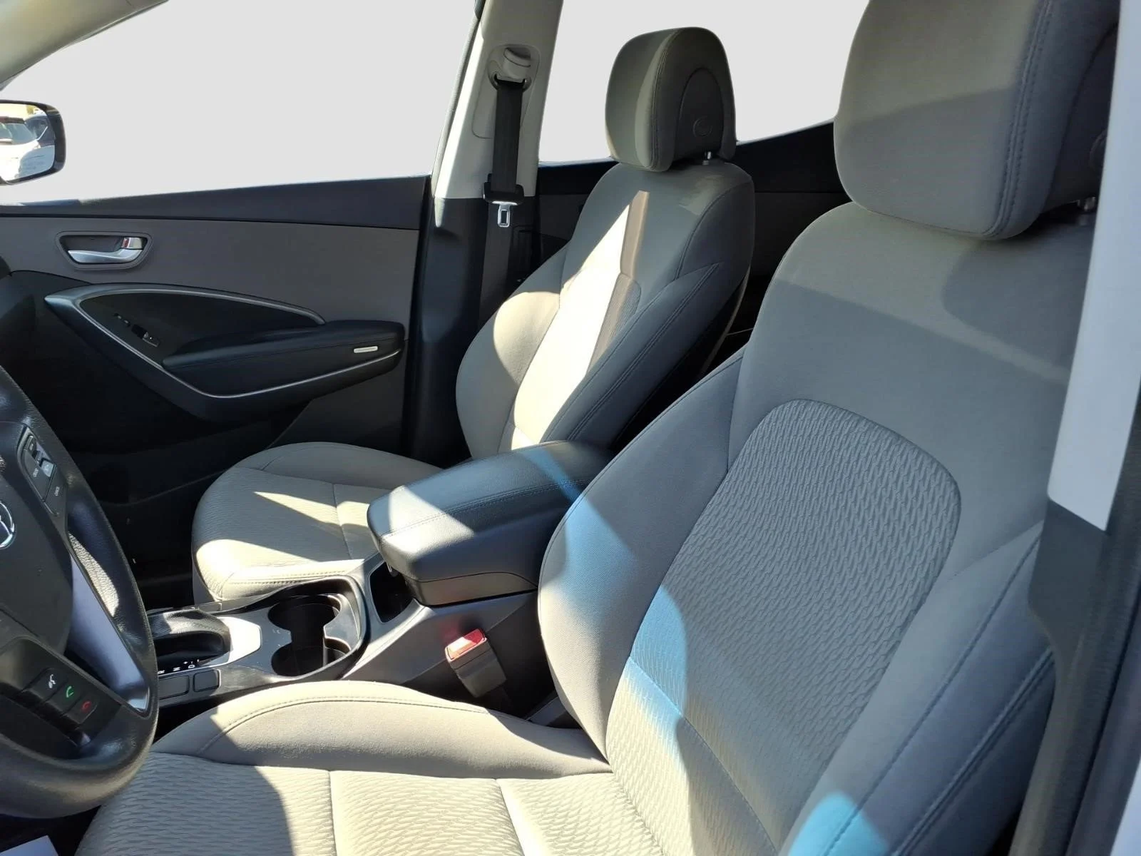 Used 2018 Sparkling Silver Kcs Hyundai 2.4 Base image 10