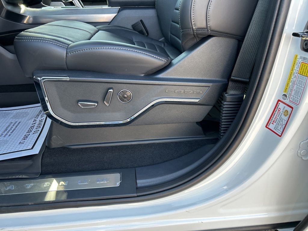 New 2026 Star White Metallic Tri-Coat Ford Platinum image 16
