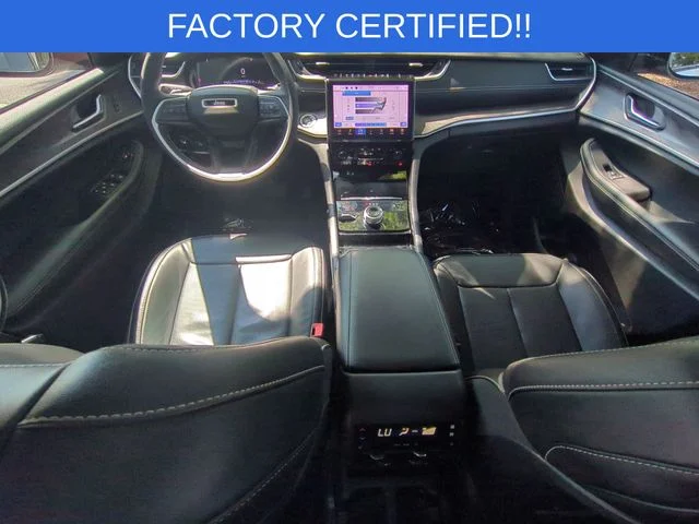 Used 2023 Silver Jeep Limited image 34