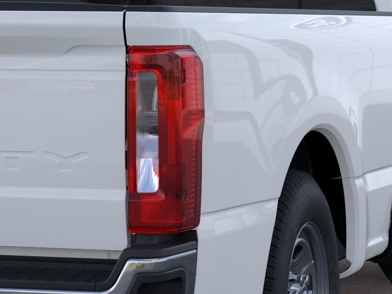New 2026 Oxford White Ford XL image 20
