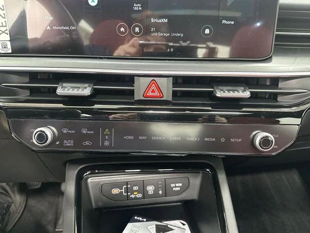 New 2026 Snow White Pearl Kia GT-Line AWD image 18