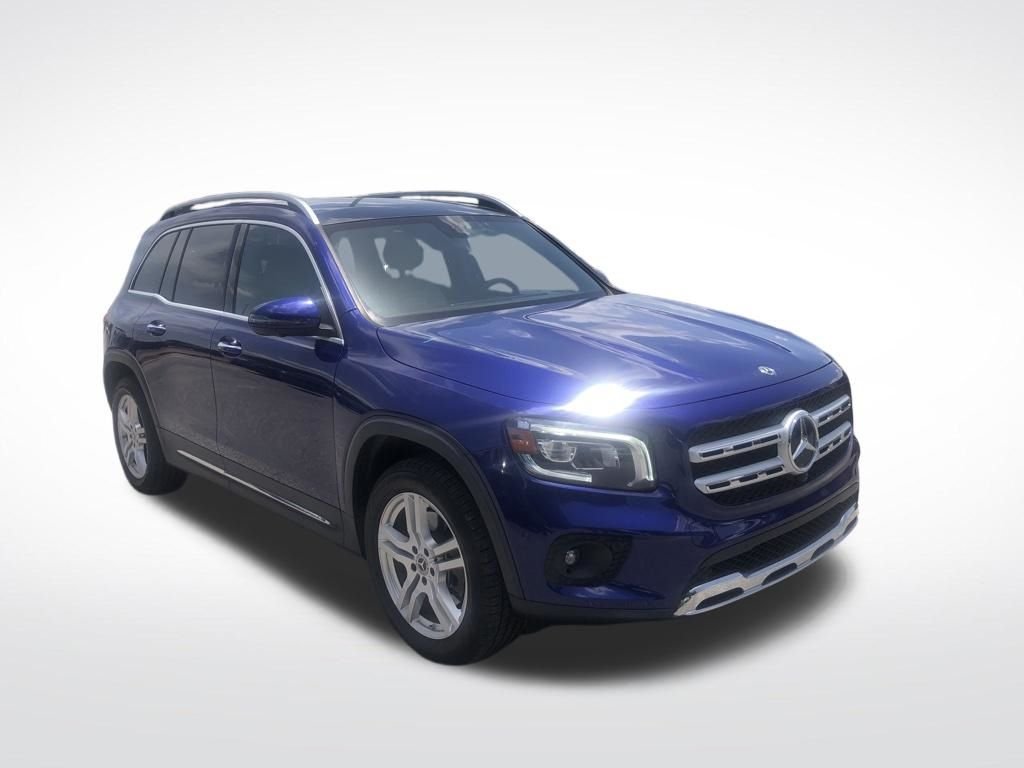 Used 2021 Blue Mercedes-Benz GLB 250 image 3