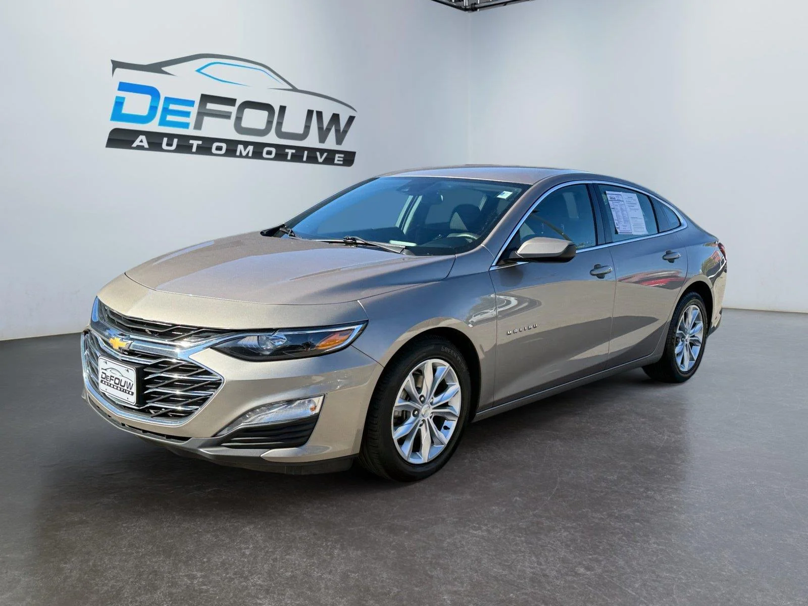 Used 2023 Gray Chevrolet 1LT image 7