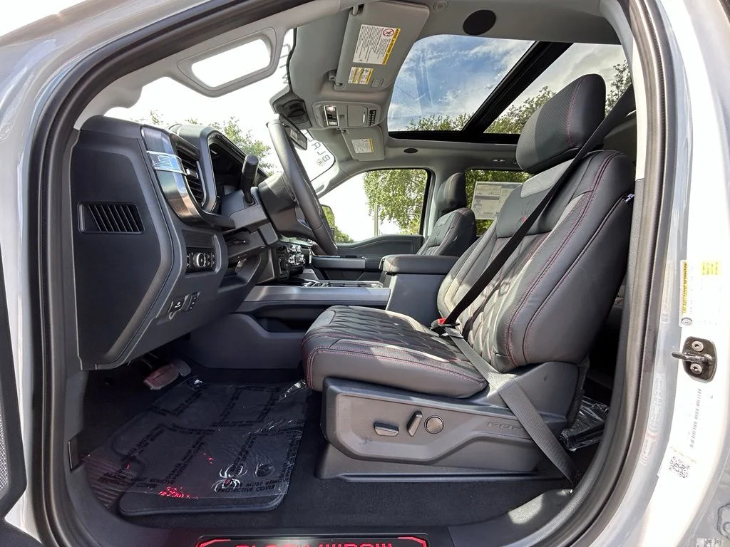 New 2026 Avalanche Ford Lariat image 9