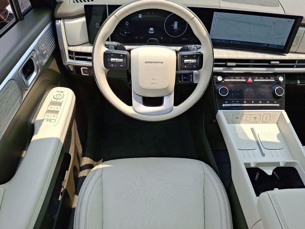 Used 2024 Earthy Brass Matte Hyundai Calligraphy image 13