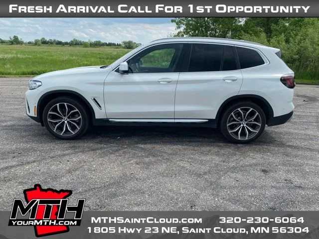 Used 2024 White BMW xDrive30i image 5