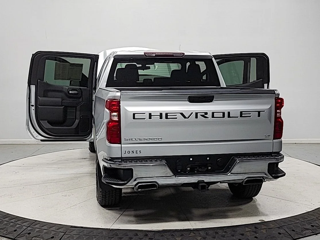 Used 2019 Silver Chevrolet LT image 14