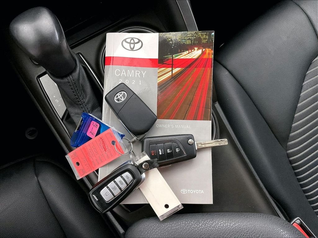 Used 2021 White Toyota SE Nightshade image 15