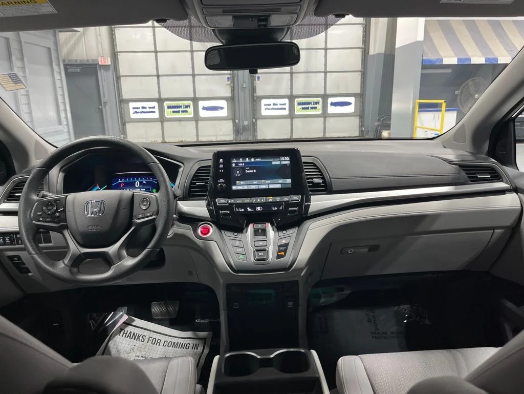 2024 Honda Odyssey EX - Photo 38