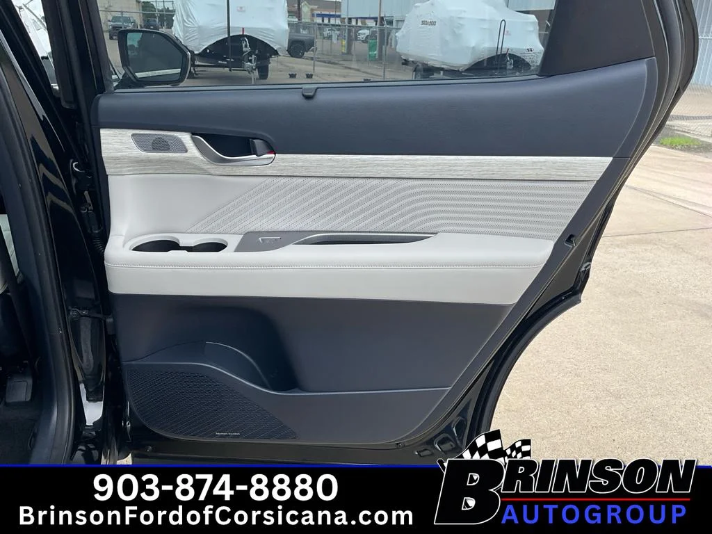 Used 2023 Abyss Black Pearl Hyundai Calligraphy image 23