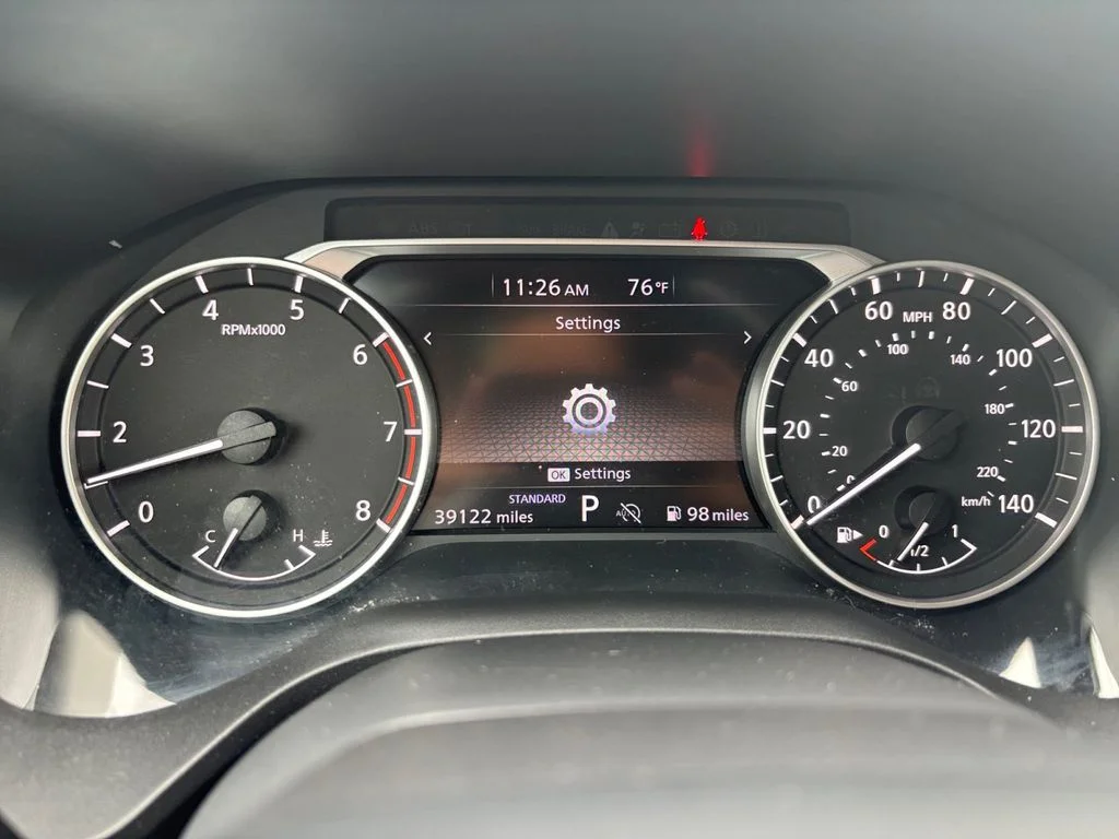 Used 2025 Gray Nissan S image 18