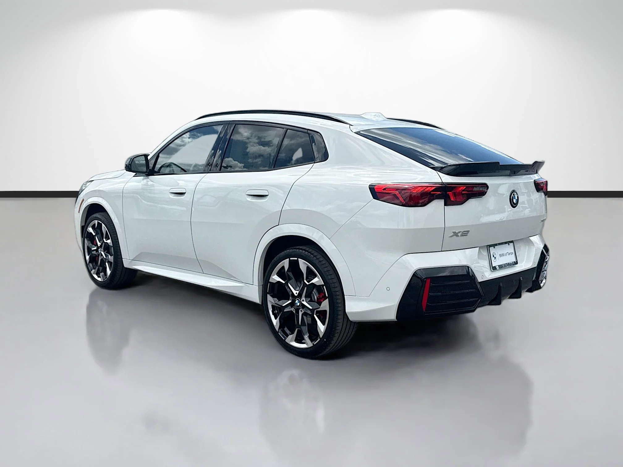 New 2026 Alpine White BMW xDrive28i image 5