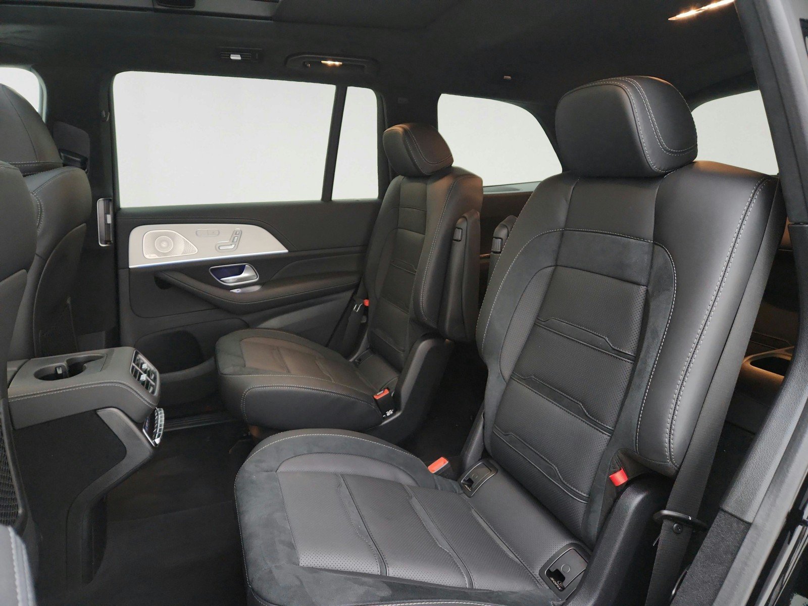 Certified Used 2025 Obsidian Black Metallic Mercedes-Benz AMG® GLS 63 image 18