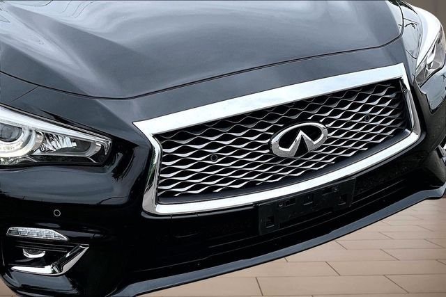 Used 2023 Black INFINITI LUXE image 28
