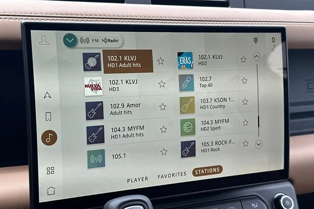 New 2026 Borasco Grey Land Rover X-Dynamic SE image 16