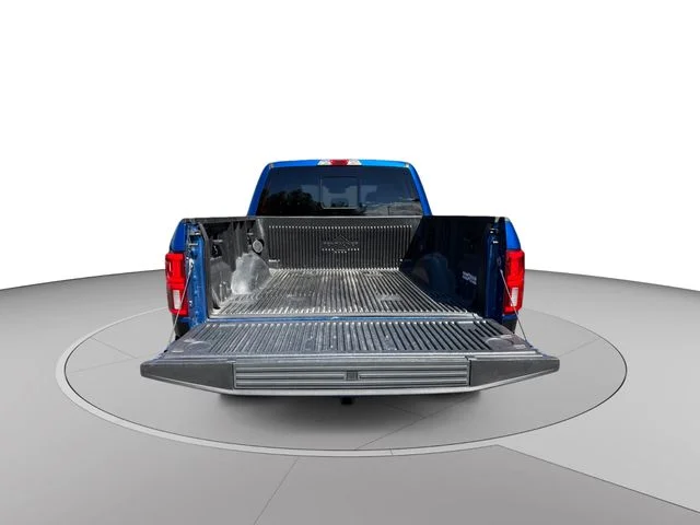 Used 2018 Lightning Blue Ford XLT image 18
