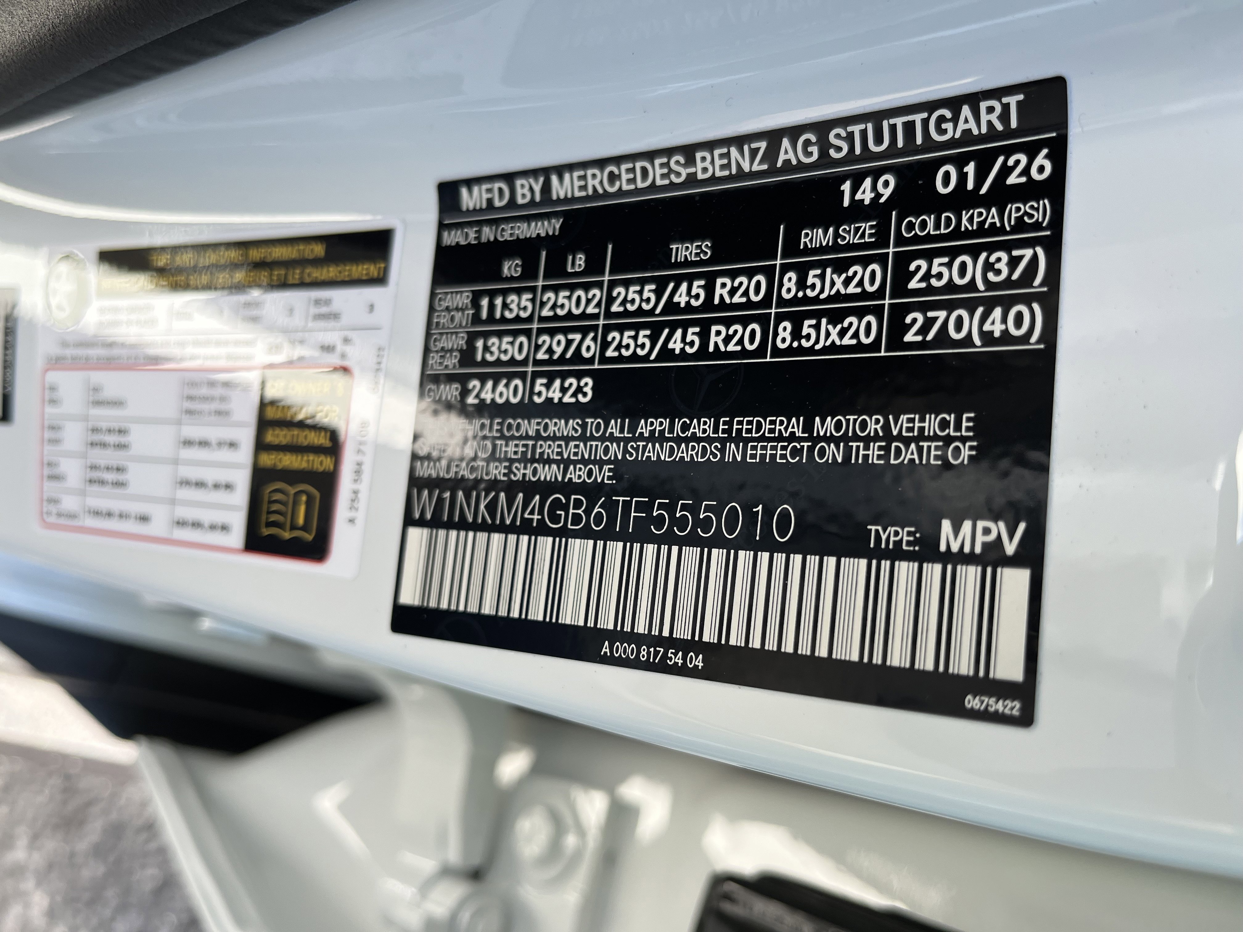 New 2026 POLAR WHITE Mercedes-Benz GLC 300 image 28