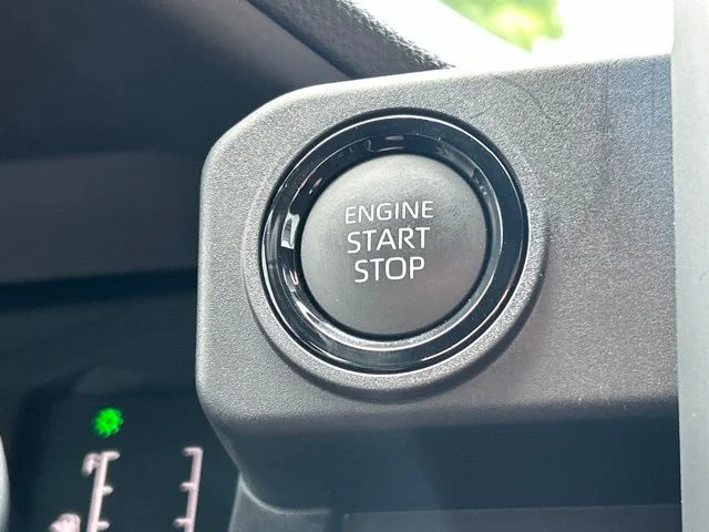 Used 2025 Silver Toyota SR5 image 57
