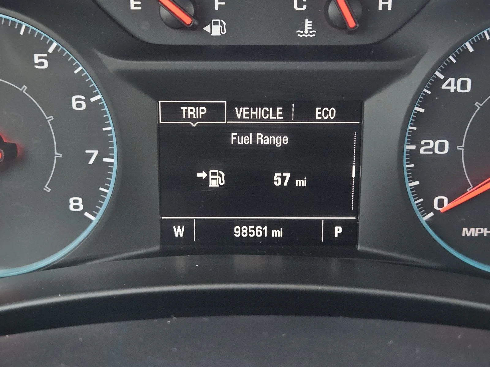 2020 Chevrolet Equinox LS - Photo 22