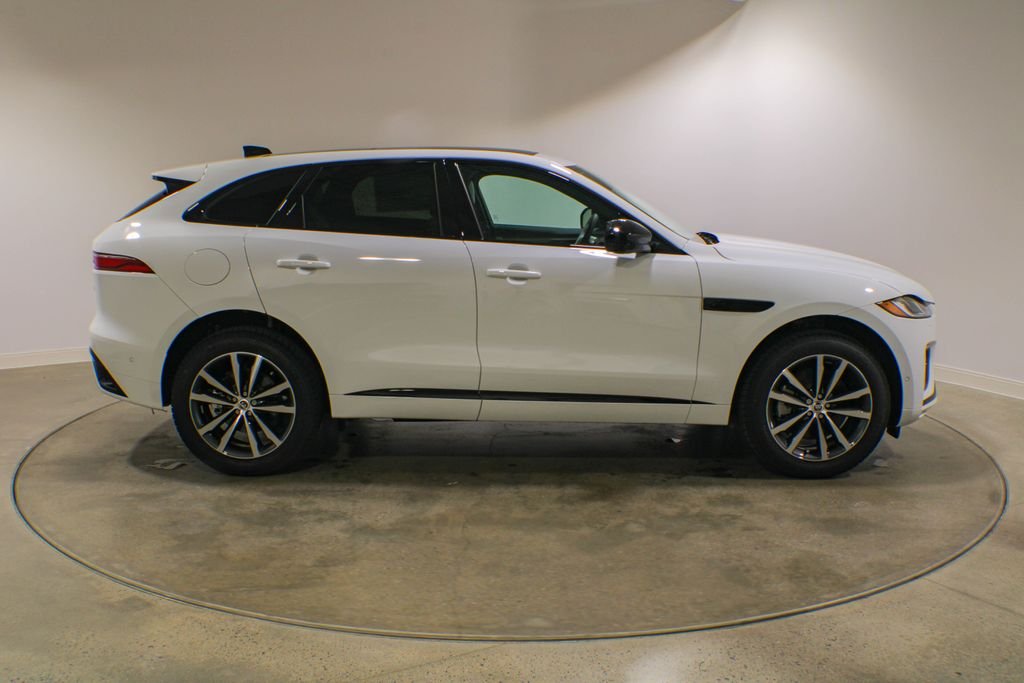 2026 Jaguar F-Pace R-Dynamic S - Photo 7