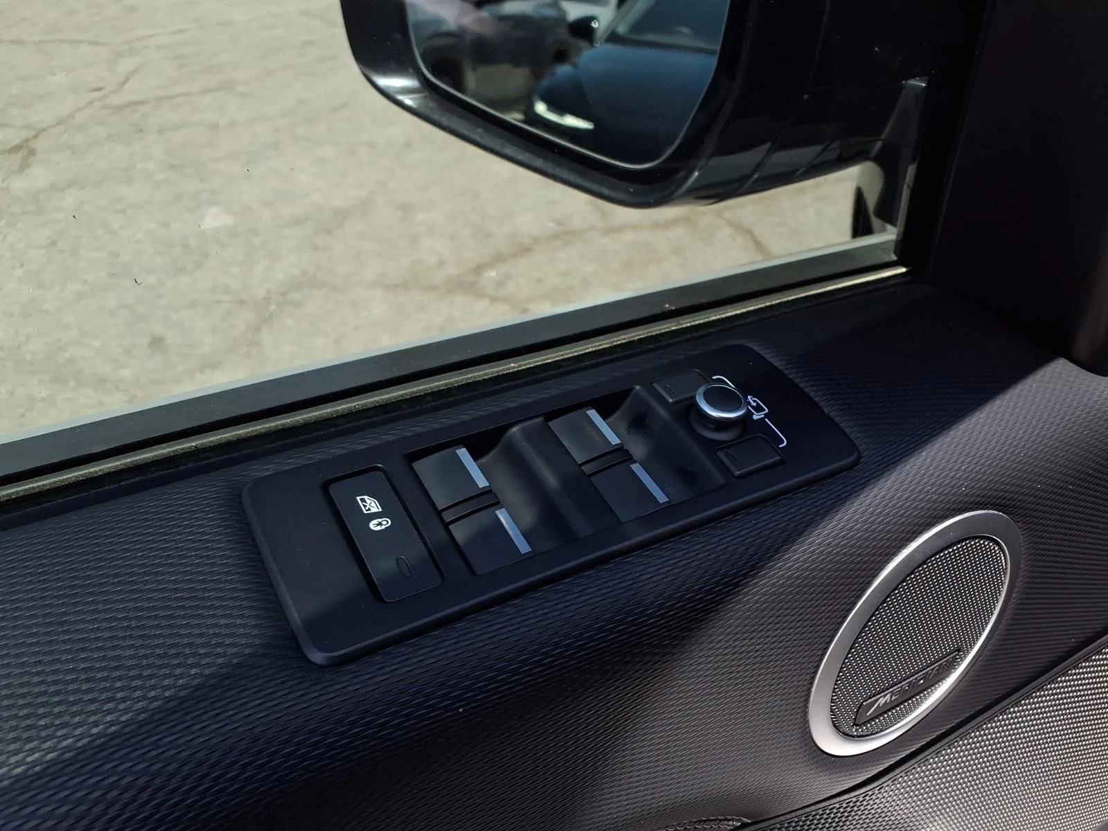 2022 Land Rover Discovery S R Dynamic - Photo 15