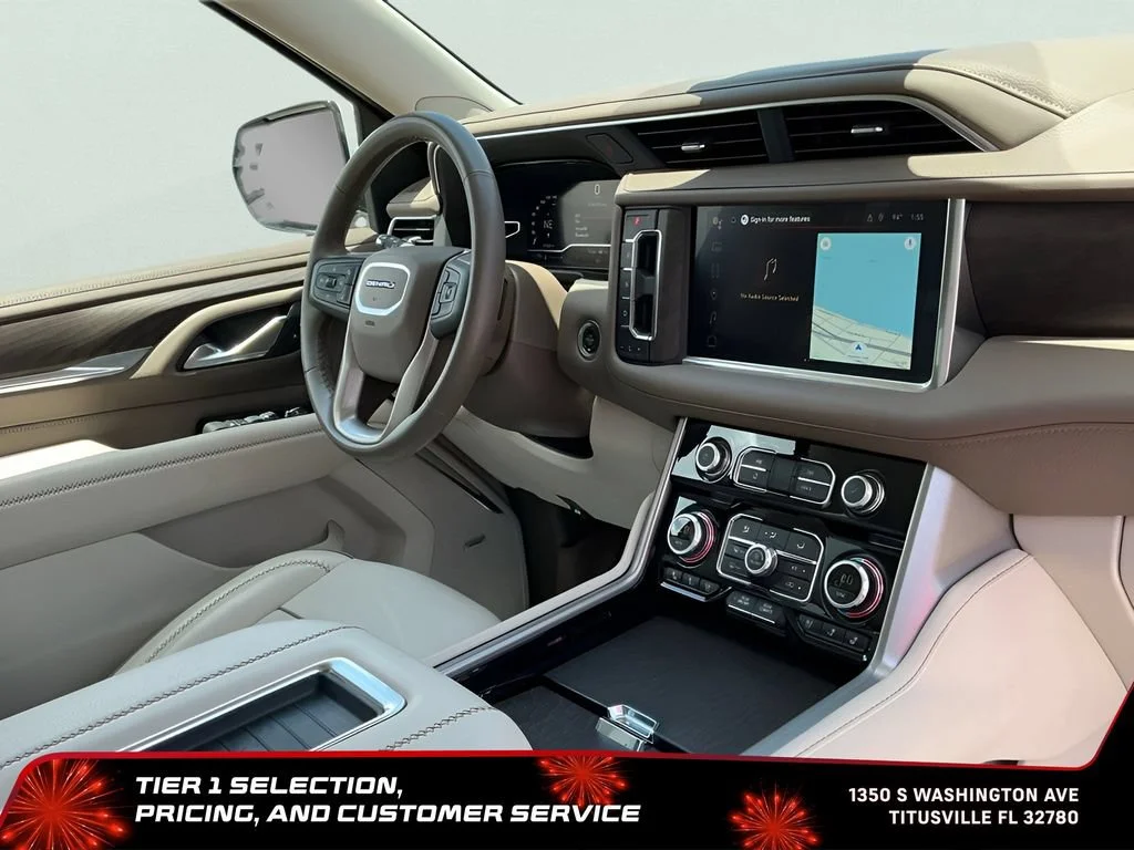 Used 2024 White Frost Tricoat GMC Denali image 17