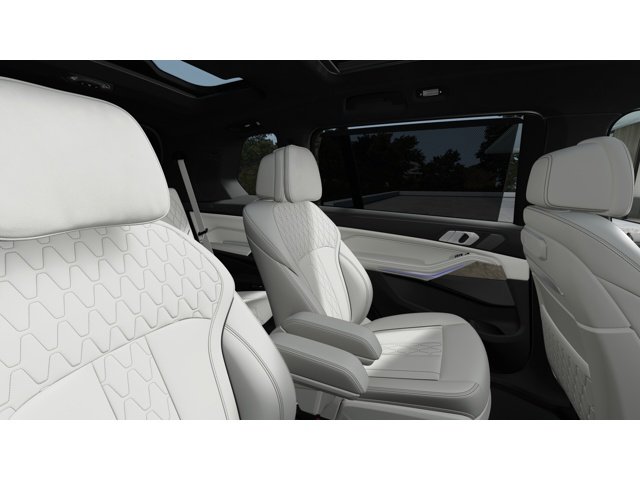 New 2027 Black BMW X7 40i image 12