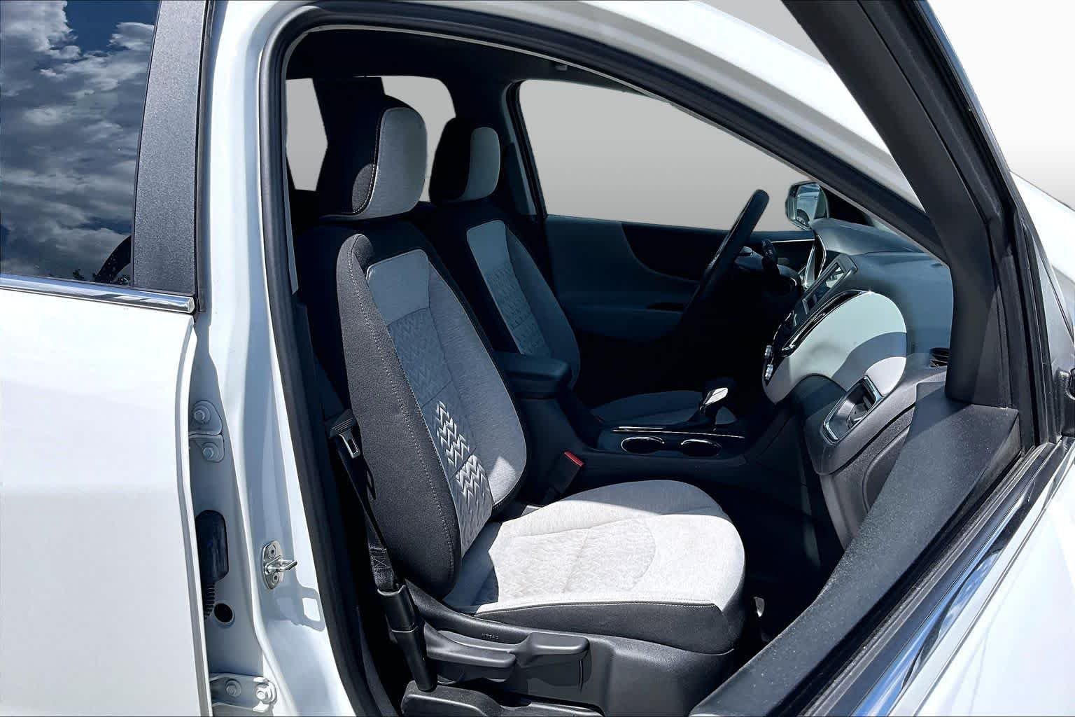 Used 2023 Summit White Chevrolet LT image 17