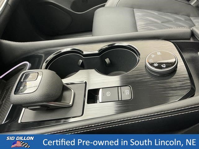 Used 2025 Champagne Silver Metallic Nissan Platinum image 13