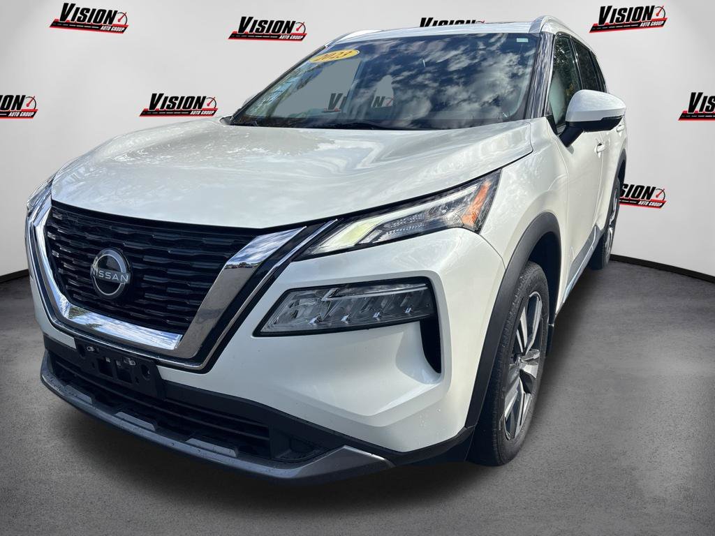 Used 2023 White Nissan SL image 1