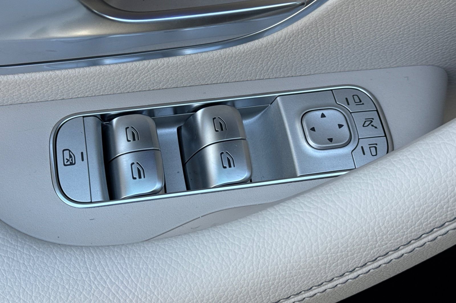 New 2026 Polar White Mercedes-Benz GLE 350 image 26