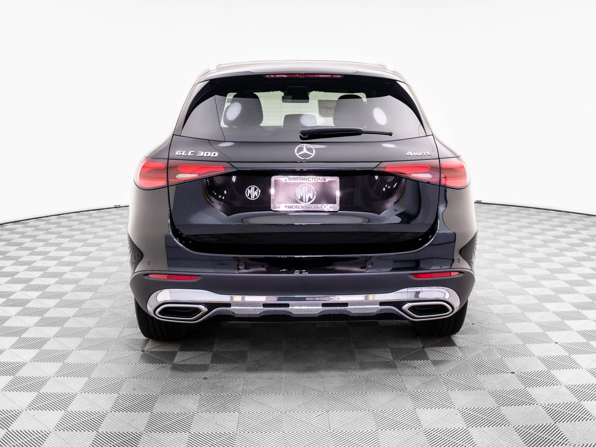 Used 2026 Black Mercedes-Benz GLC 300 image 5