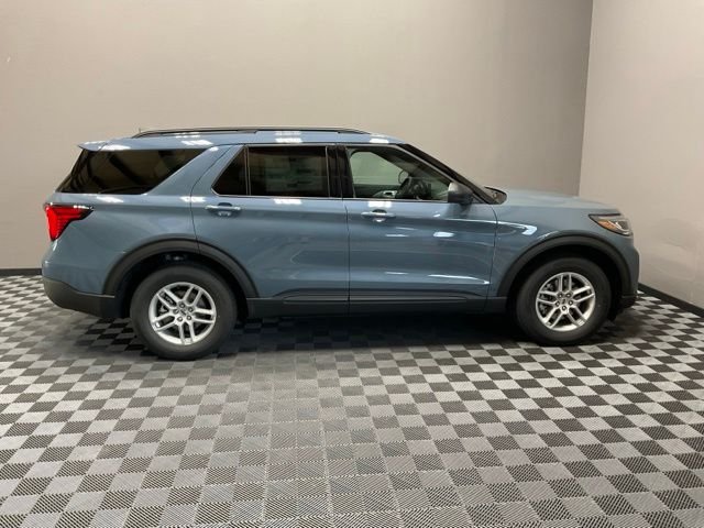 New 2027 Vapor Blue Metallic Ford Active image 7