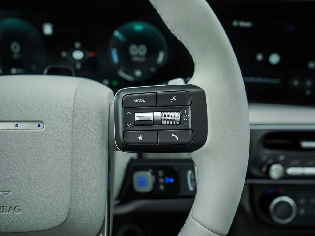 New 2026 Pacific Sapphire Hyundai SEL Premium 7P AWD image 23
