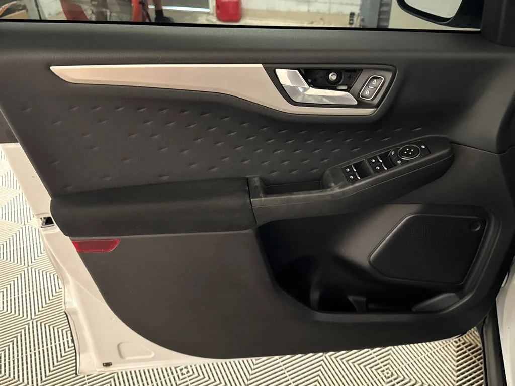 Certified Used 2020 White Ford SE Sport Hybrid image 15