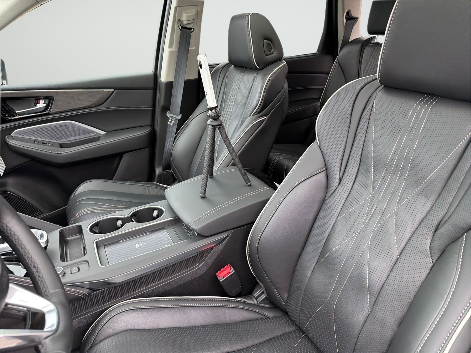 New 2026  Acura Advance Package image 21