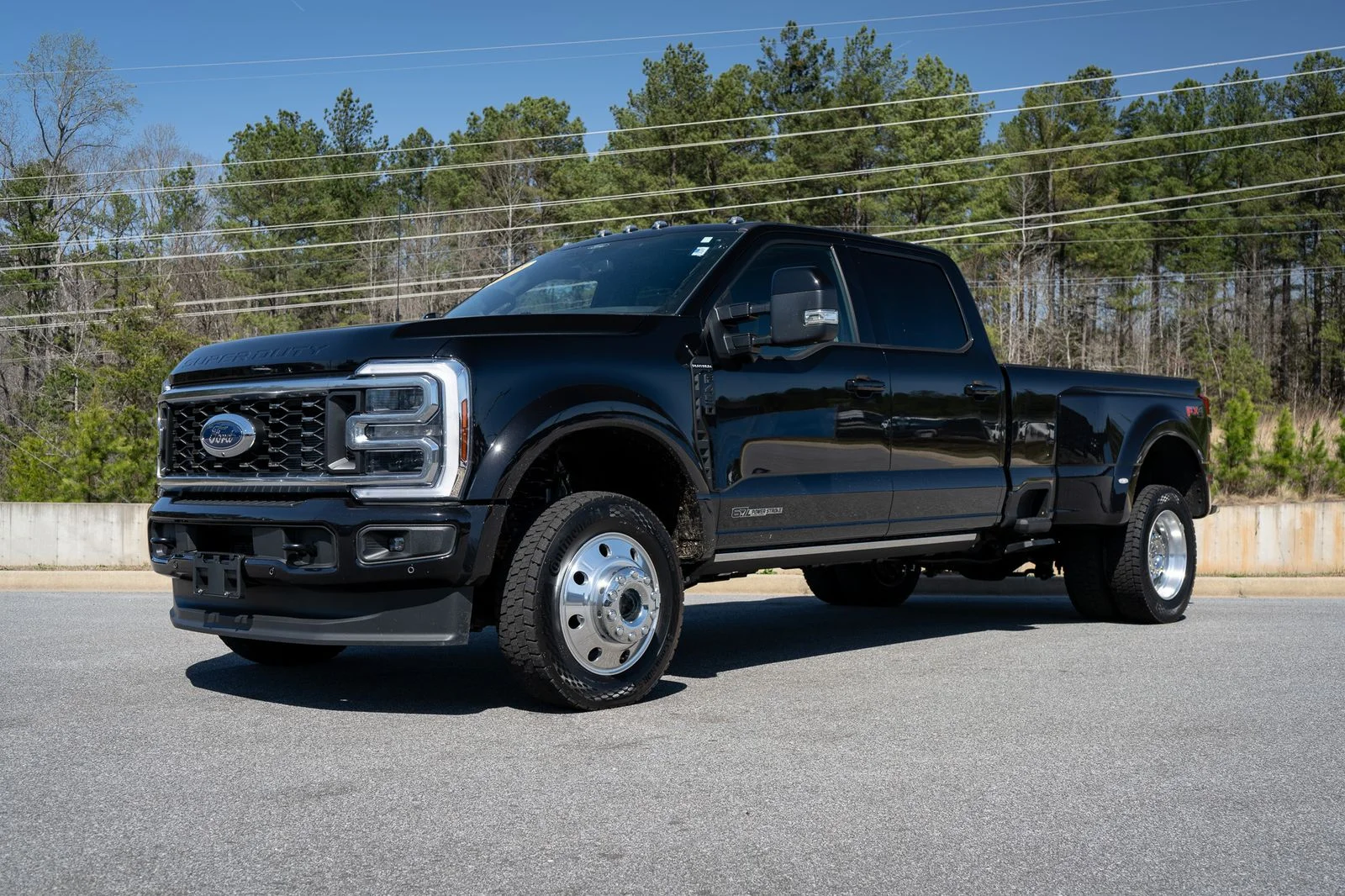 2025 Ford F-450 Super Duty Platinum - Photo 10