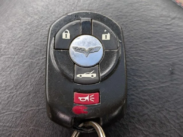 Used 2005 Victory Red Chevrolet Base image 26