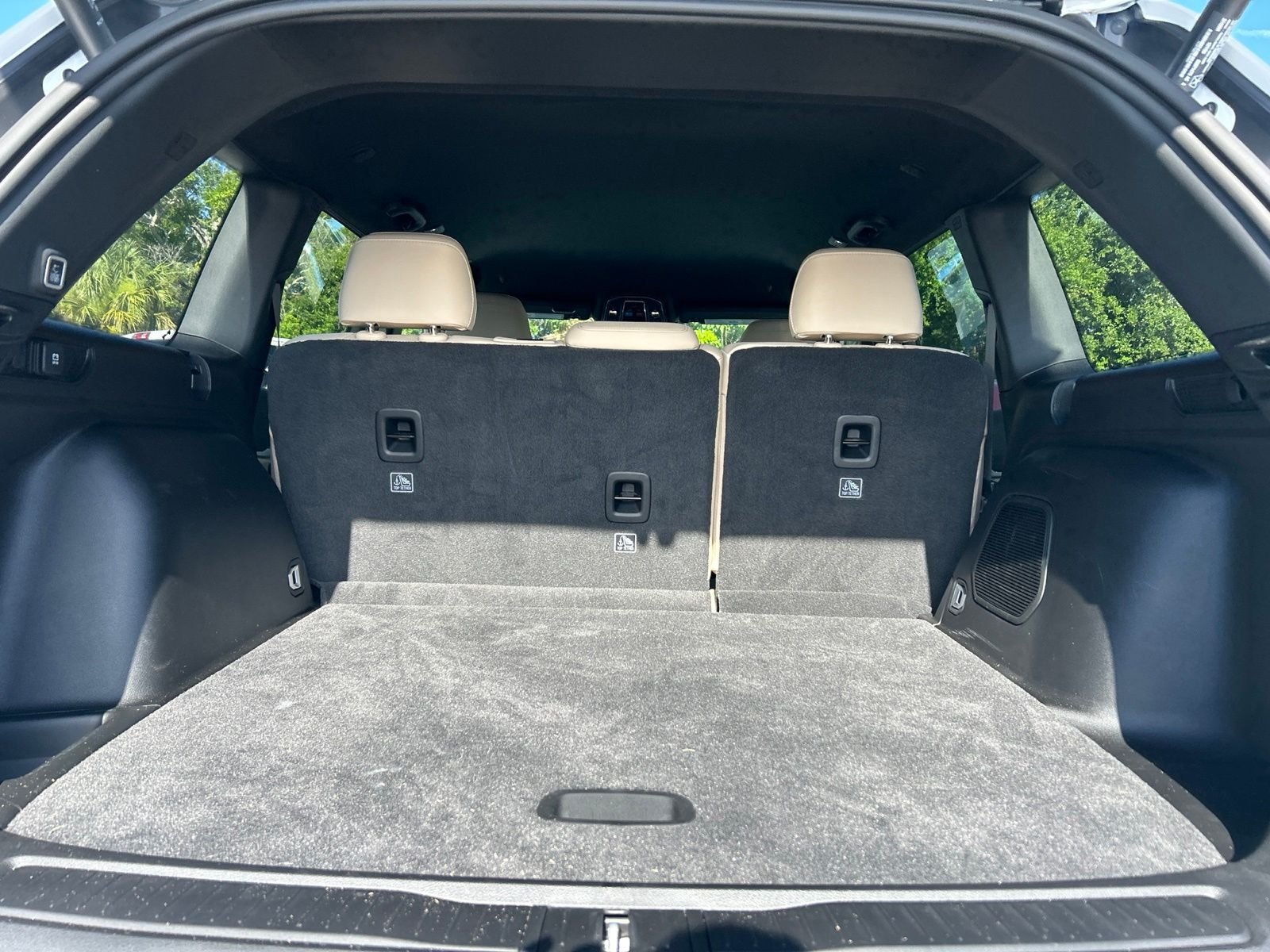 Used 2026 White/off-white Jeep Limited image 37