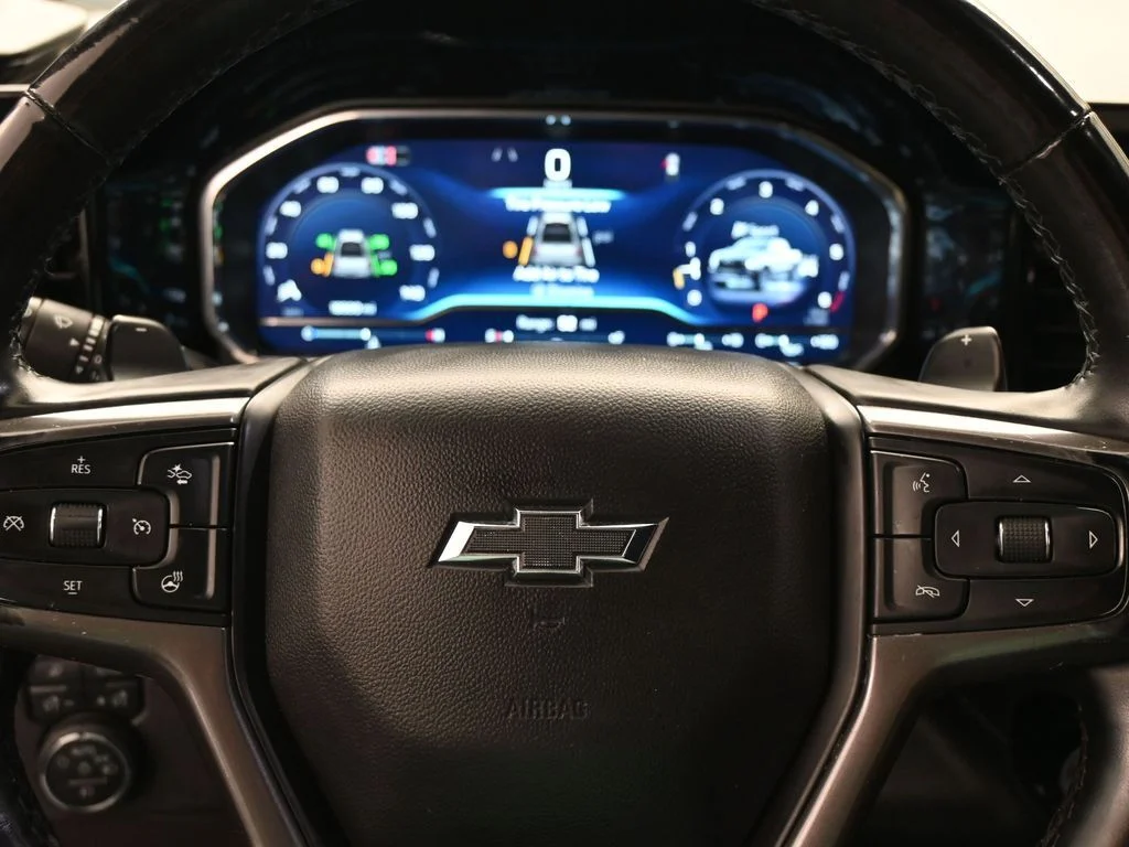 Used 2025 Black Chevrolet ZR2 image 18
